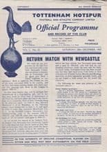 Tottenham Hotspur v Newcastle United 28-Dec-1957