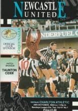 Newcastle United v Charlton Athletic 24-Oct-1990