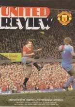 Manchester United v Tottenham Hotspur 12-Apr-1980