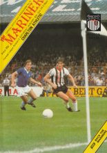 Grimsby Town v Charlton Athletic 30-Jan-1982
