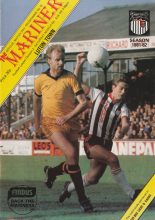 Grimsby Town v Luton Town 06-Mar-1982