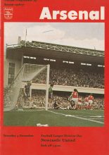 Arsenal v Newcastle United 04-Dec-1976