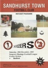 Sandhurst Town v Bedfont   28-Dec-2002