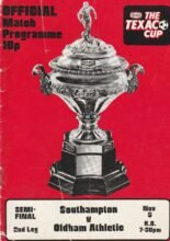 Southampton v Oldham Athletic 06-Nov-1974